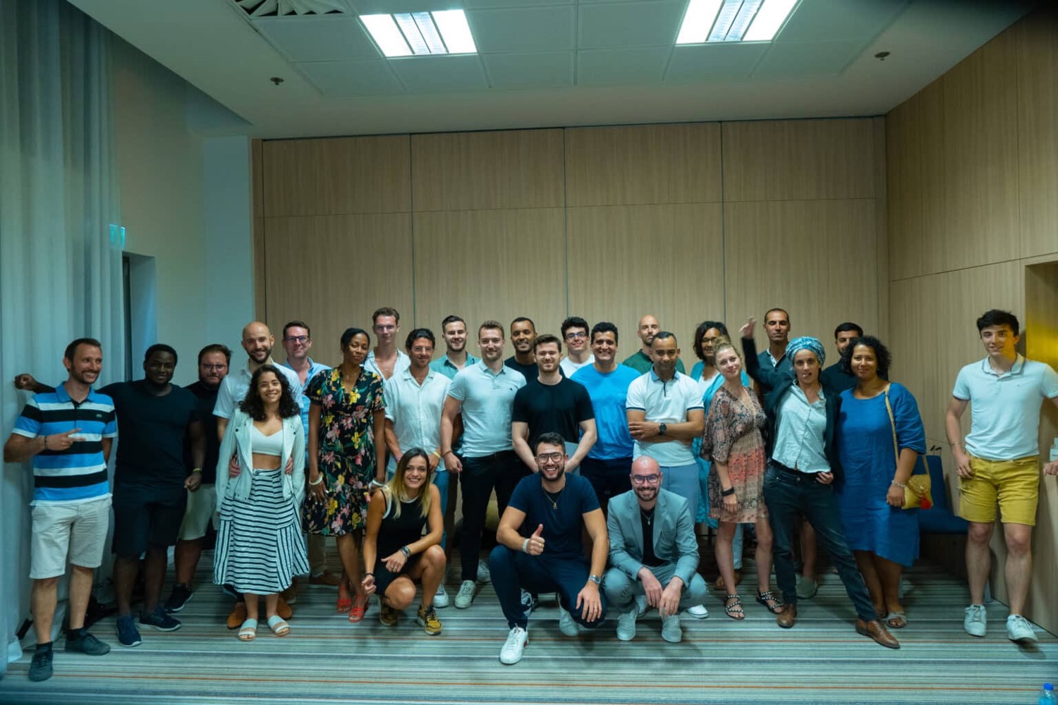 Photo de groupe à l'issue d'une étape du Summer Tour